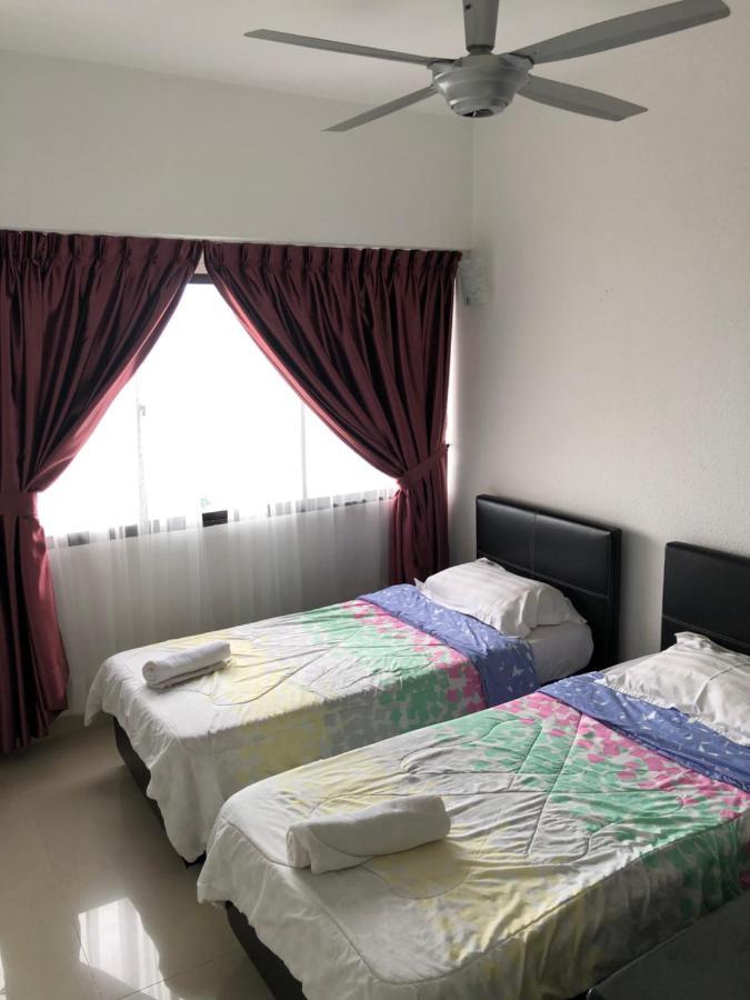 Beach Resort Home Stay Sri Sayang 05 Apartment Batu Ferringhi 2Bedroom Buitenkant foto
