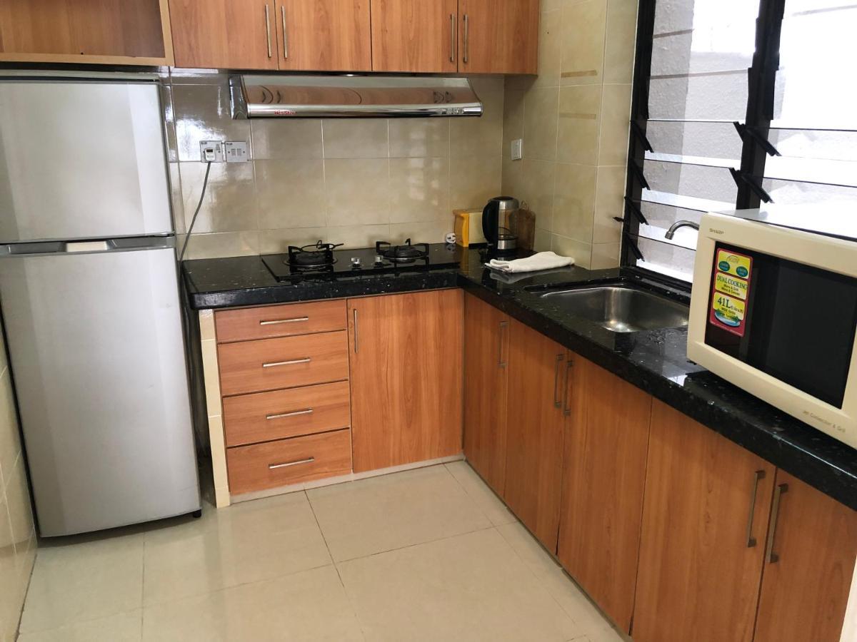Beach Resort Home Stay Sri Sayang 05 Apartment Batu Ferringhi 2Bedroom Buitenkant foto