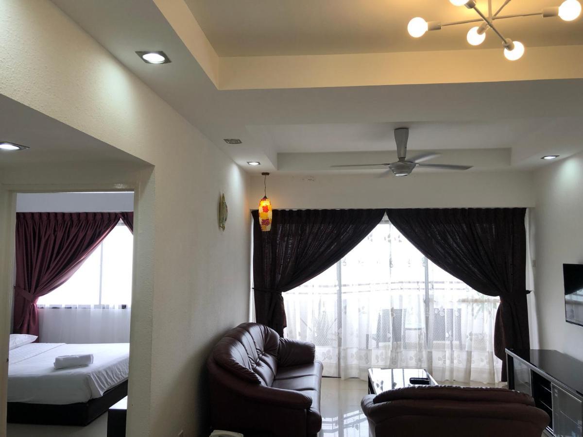 Beach Resort Home Stay Sri Sayang 05 Apartment Batu Ferringhi 2Bedroom Buitenkant foto